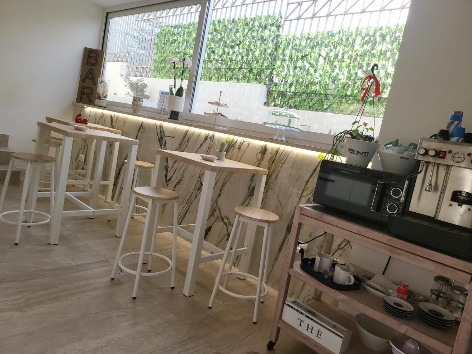 My Place B&B คารินิ ภายนอก รูปภาพ