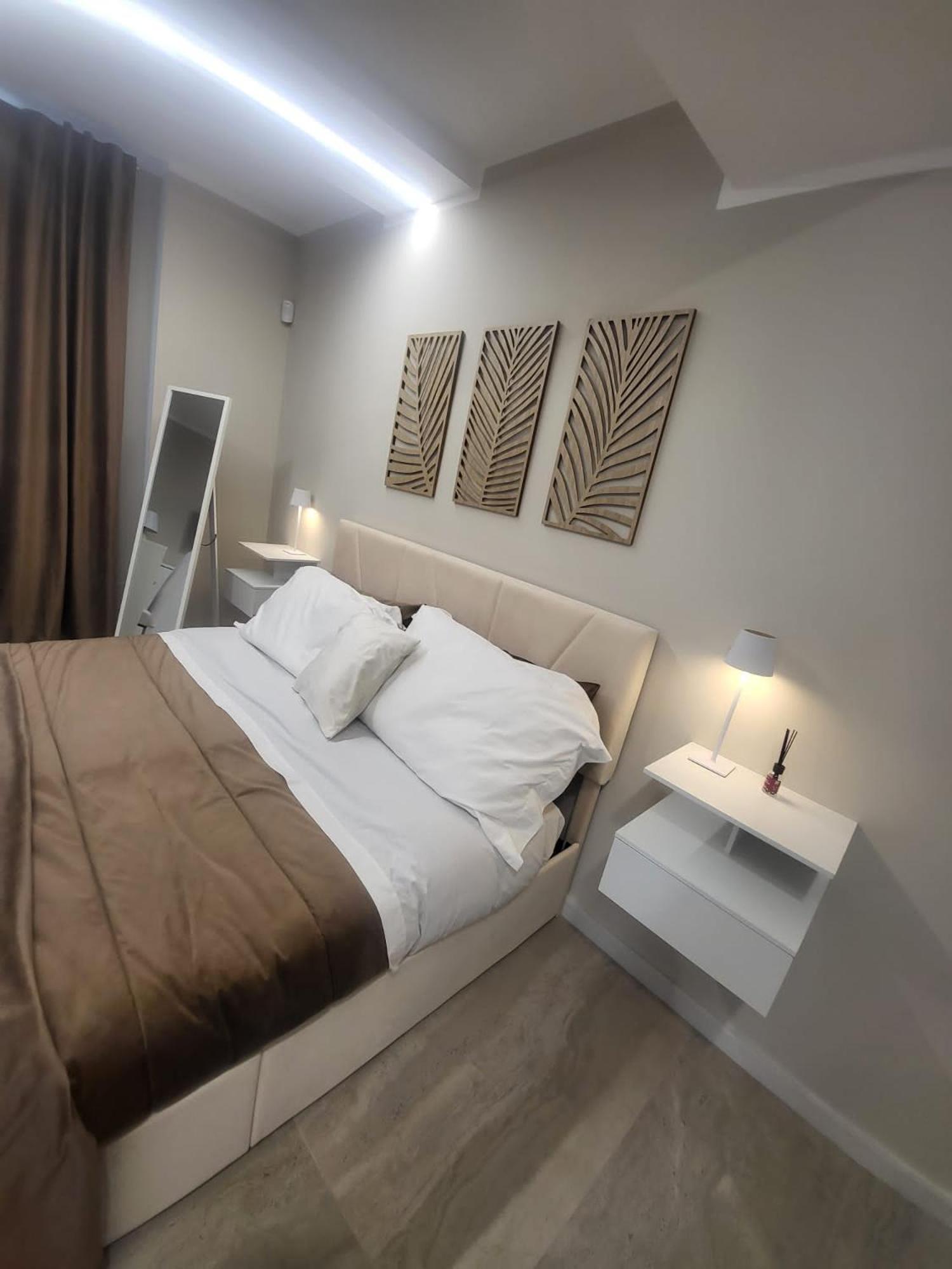 My Place B&B คารินิ ภายนอก รูปภาพ